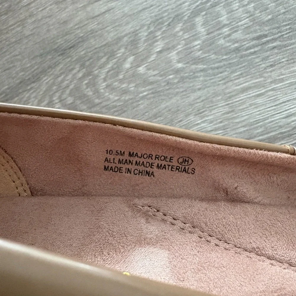 NEW Aerosoles Womens Beige Tan Patent Leather Major Role Dress Pump Heels 10.5M